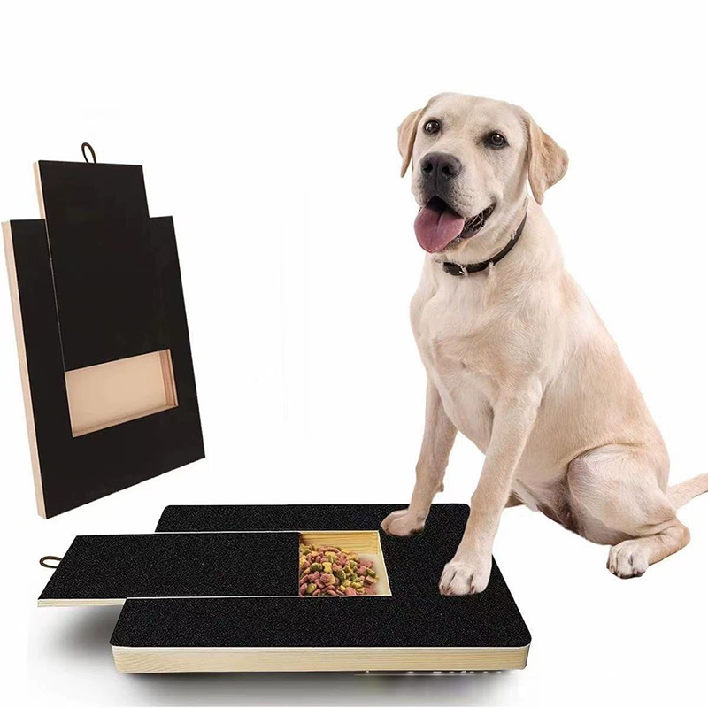 Suction Cup Dog Tug Toy - Pull‑Out Wooden Dog Nail Scratching Board